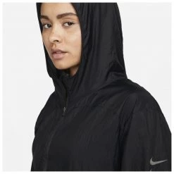 Nike - Women's Storm-Fit RD Packable Running Jacket - T-shirt de running -Robes & jupes Soldes nike womens storm fit rd packable running jacket t shirt de running detail 3